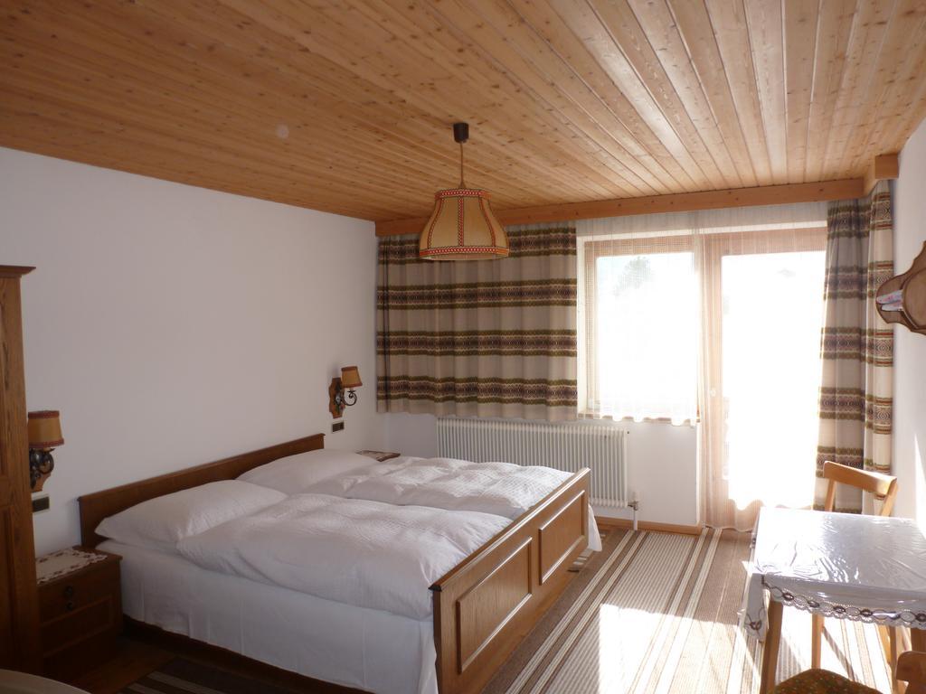 Haus Lorea Apartment Nassereith Ruang foto